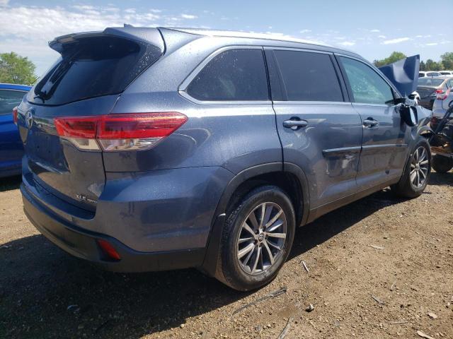 VIN 5TDJZRFH5KS965190 2019 Toyota Highlander, SE no.3