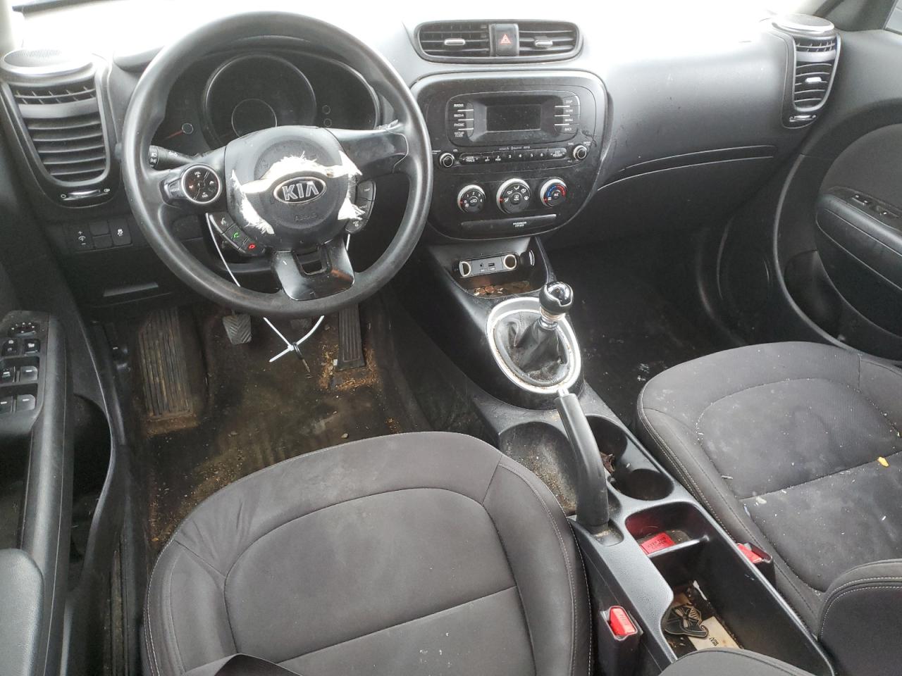 KNDJN2A2XF7128294 2015 Kia Soul