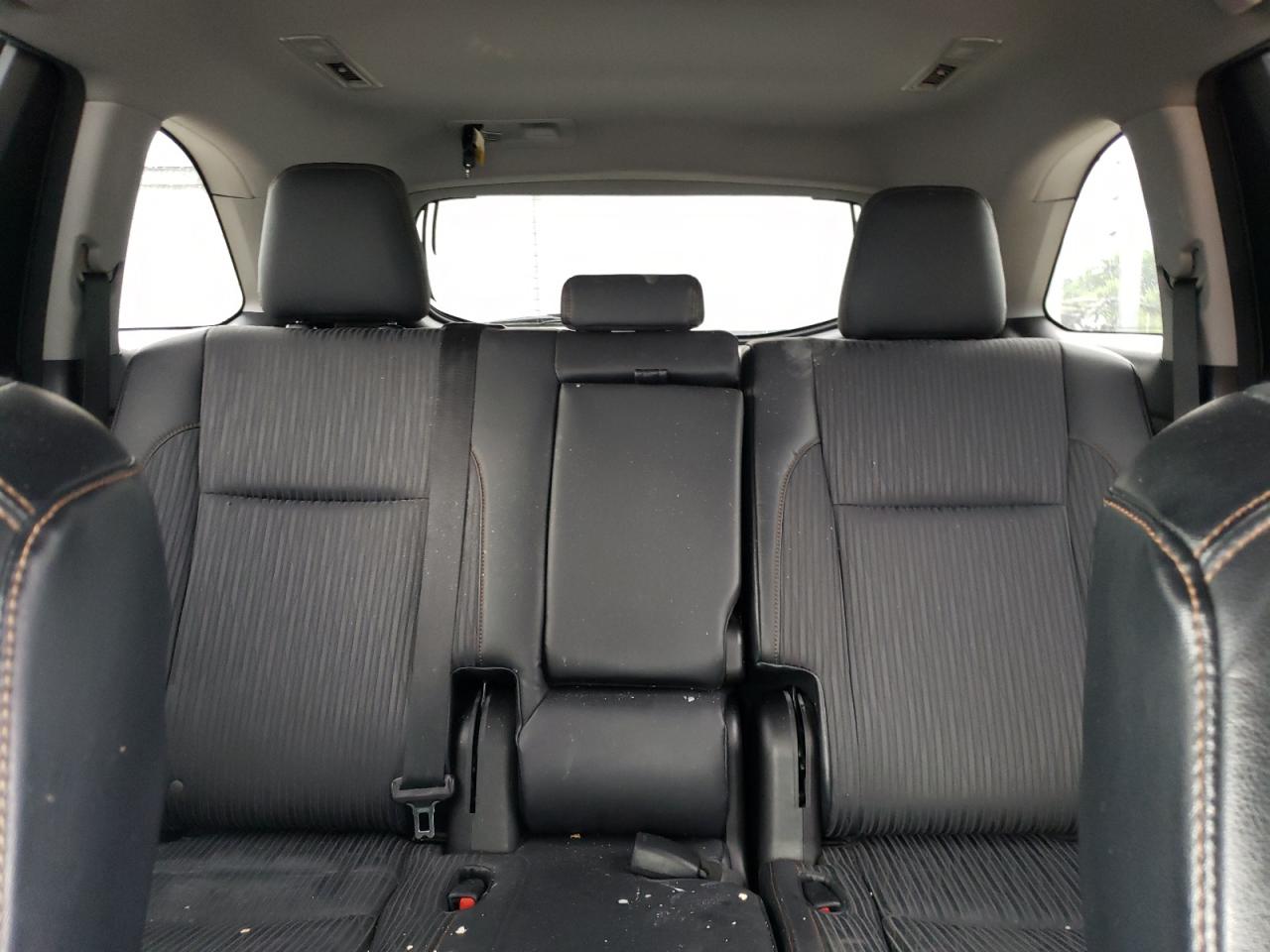 5TDBKRFH3ES047757 2014 Toyota Highlander Le