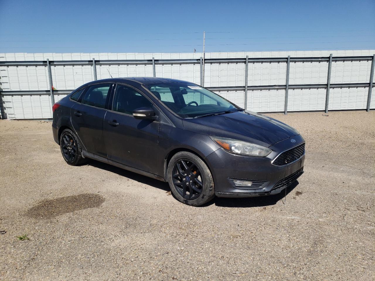 2016 Ford Focus Se vin: 1FADP3F29GL374337