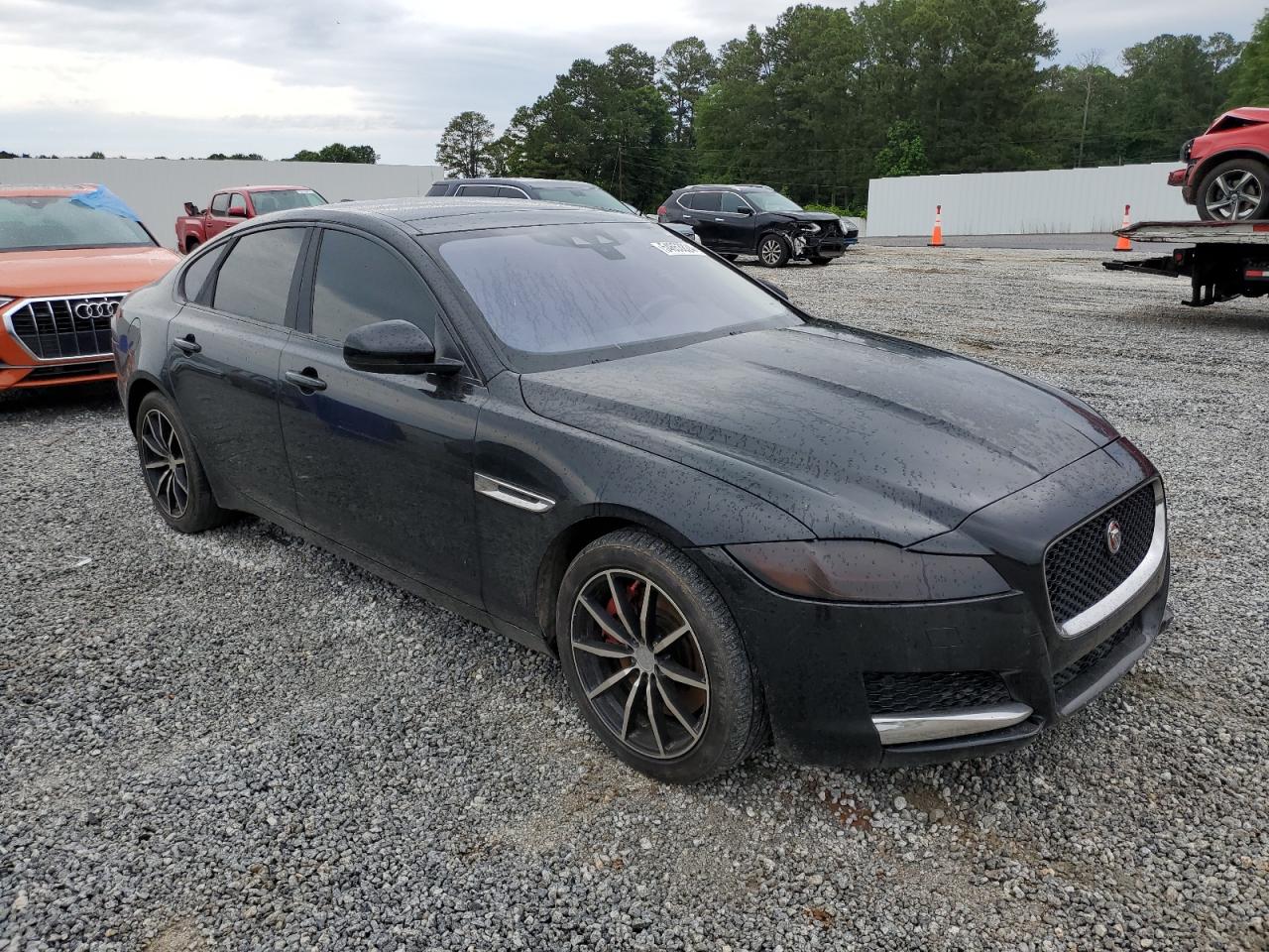 2017 Jaguar Xf Prestige vin: SAJBE4BV0HCY38650