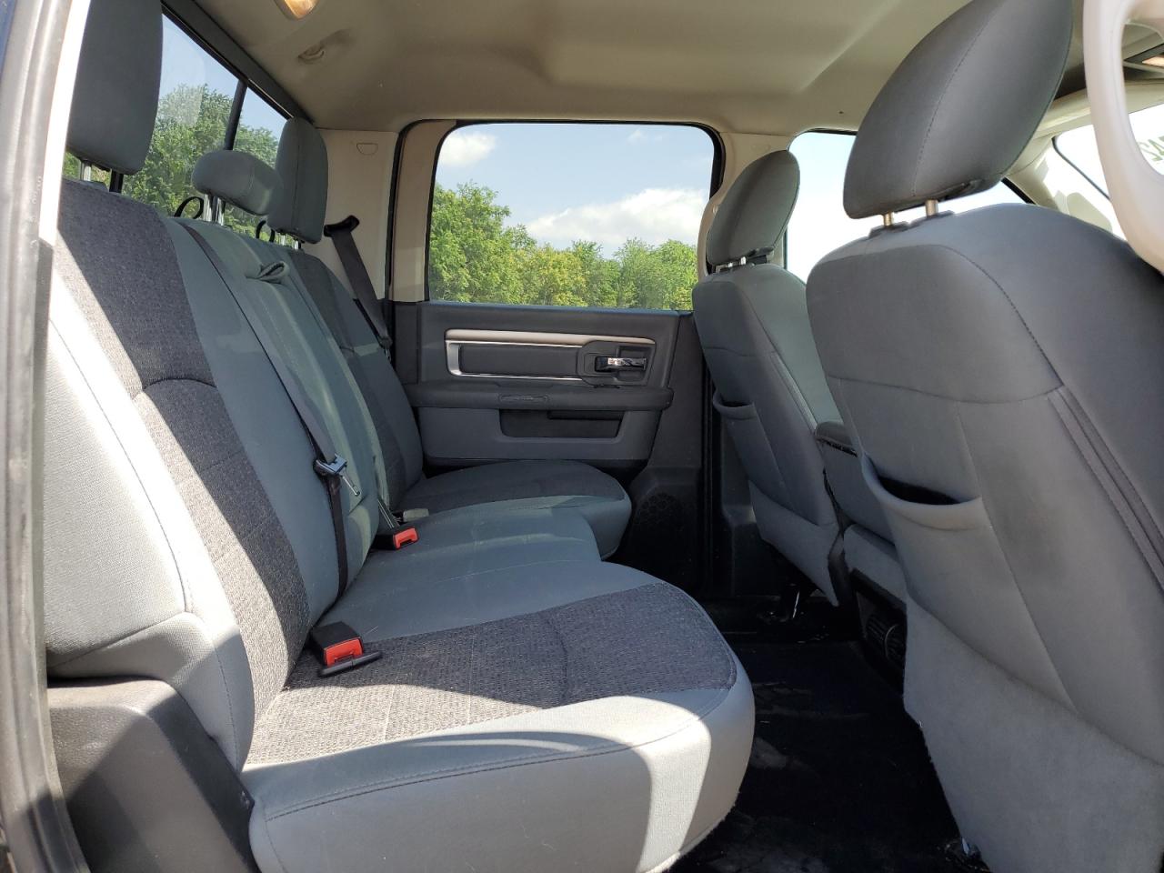 1C6RR7LM4HS599335 2017 Ram 1500 Slt