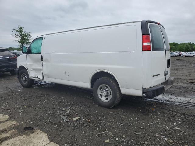 VIN 1GCWGBFG0L1128758 2020 Chevrolet Express no.2