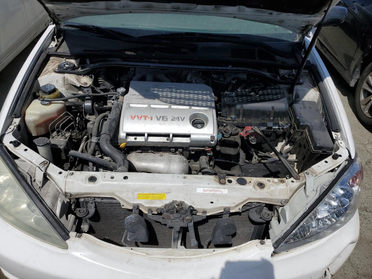 JTDBF32KX40154910 2004 Toyota Camry Le