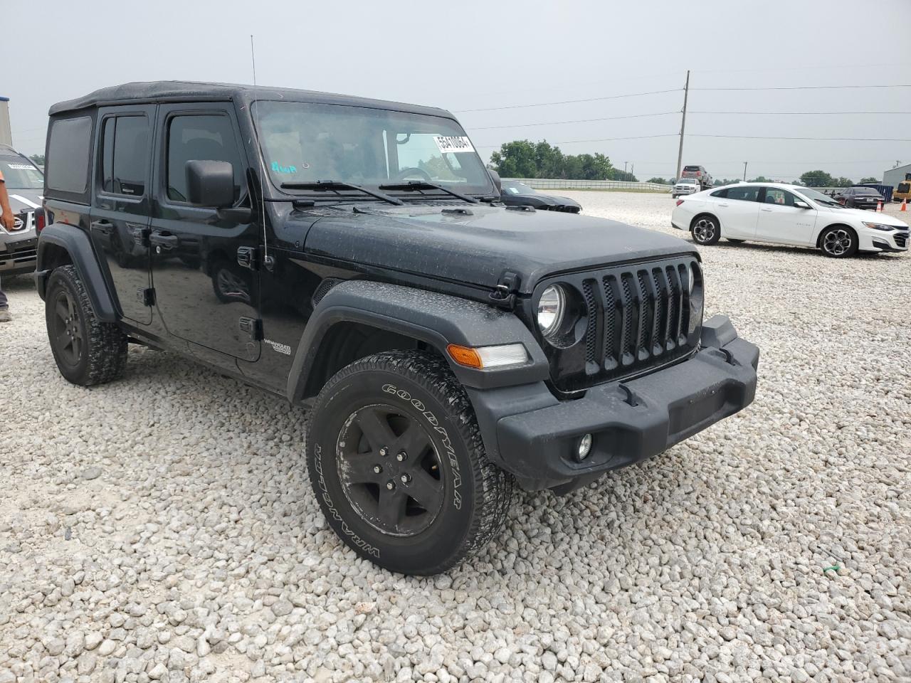 1C4HJXDG3JW136671 2018 Jeep Wrangler Unlimited Sport