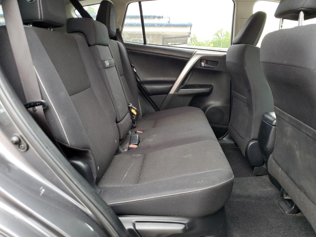 JTMRJREV1HD126157 2017 Toyota Rav4 Hv Le