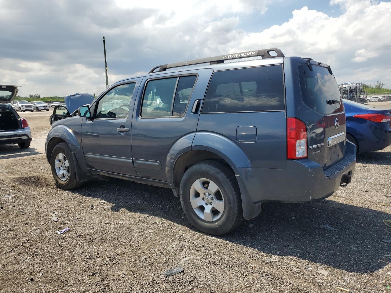 5N1AR18U67C642332 2007 Nissan Pathfinder Le