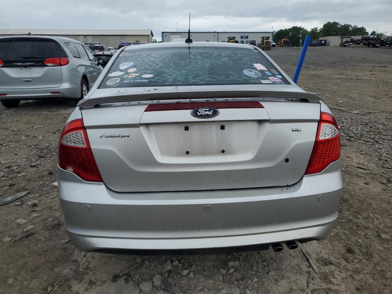 3FAHP0HA6BR102861 2011 Ford Fusion Se