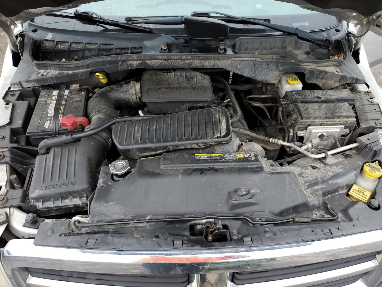 1D4HB38N15F545226 2005 Dodge Durango St