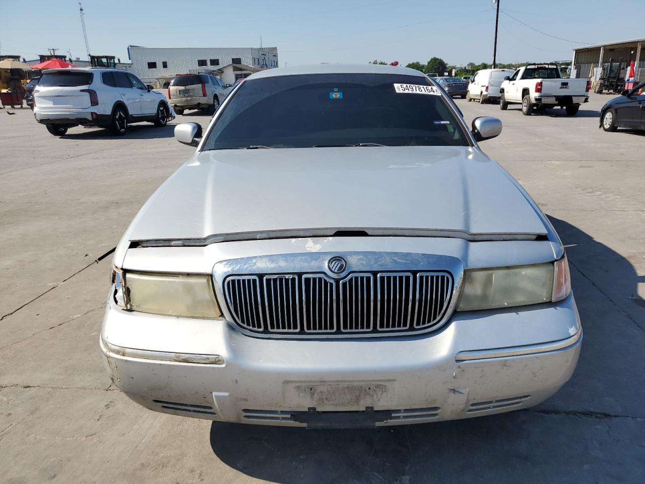 2MEFM74W4YX604815 2000 Mercury Grand Marquis Gs