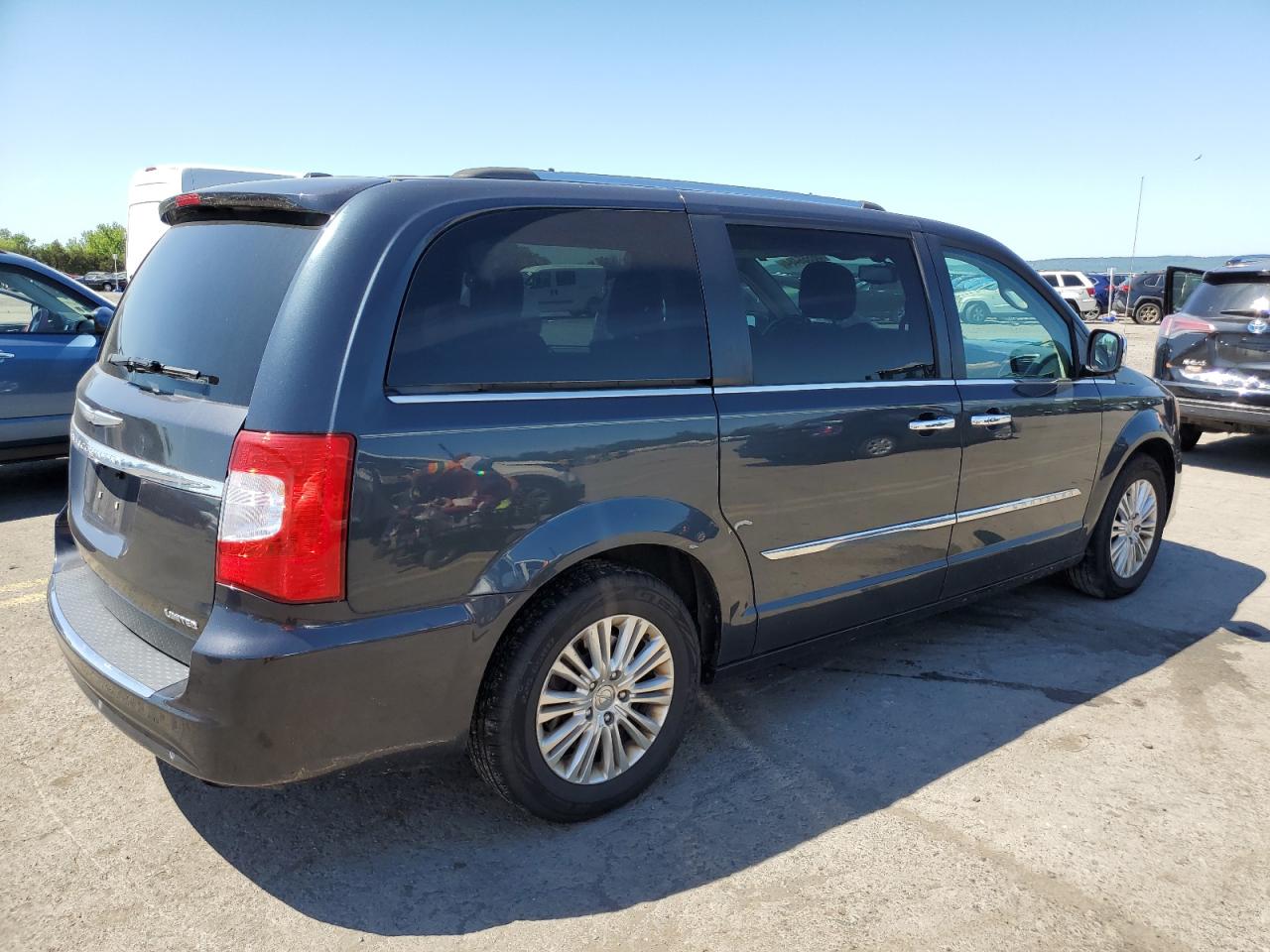 2C4RC1GG9ER348853 2014 Chrysler Town & Country Limited