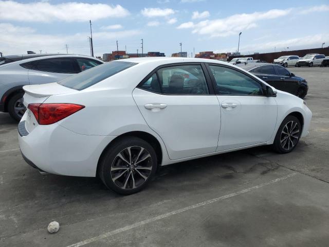 2018 Toyota Corolla L VIN: 5YFBURHE5JP760899 Lot: 54802374