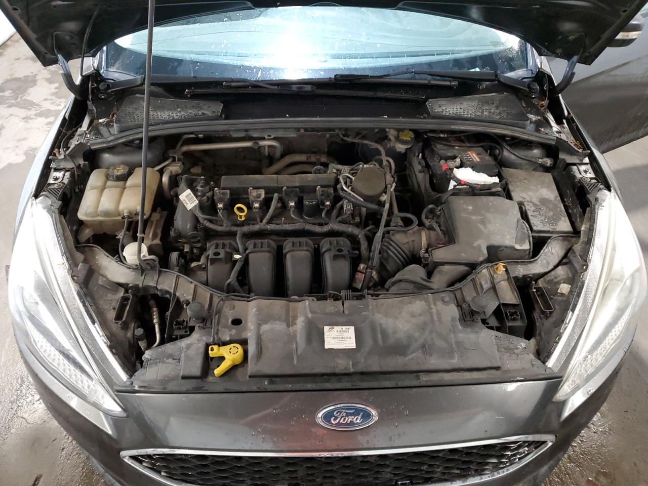 1FADP3F2XFL290090 2015 Ford Focus Se