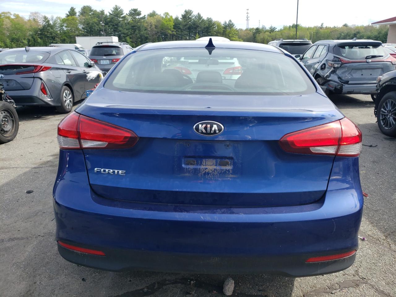 3KPFK4A79JE258369 2018 Kia Forte Lx