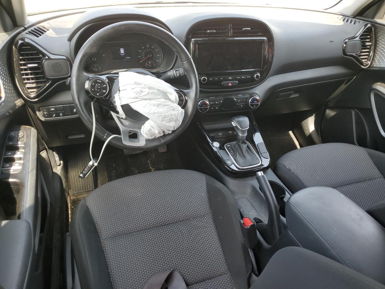 KNDJ23AU1N7156385 2022 Kia Soul Lx