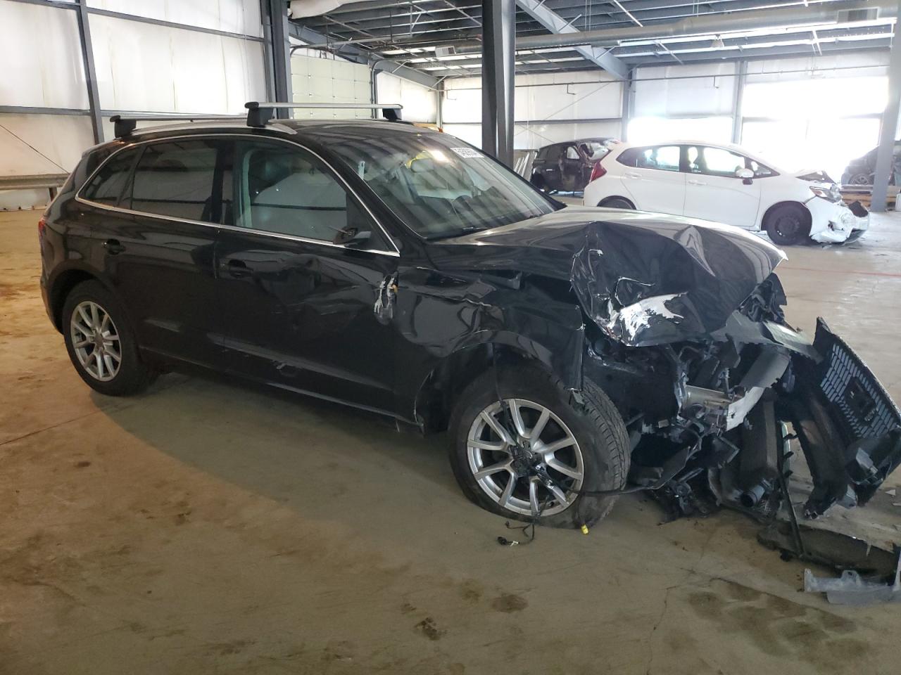 WA1CFAFP0BA011044 2011 Audi Q5 Premium