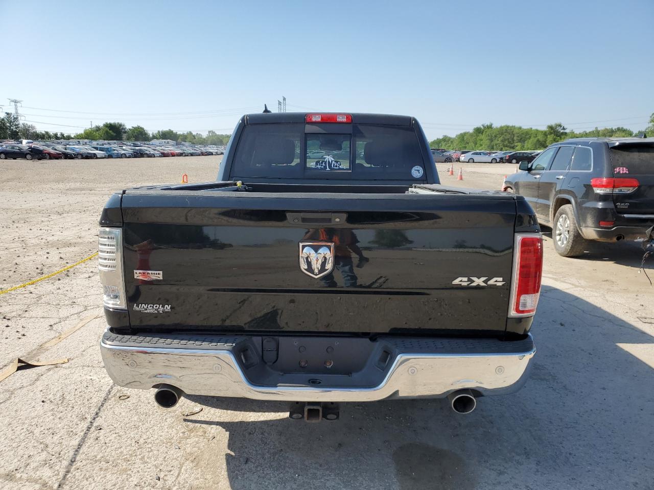 2016 Ram 1500 Laramie vin: 1C6RR7VM3GS380782