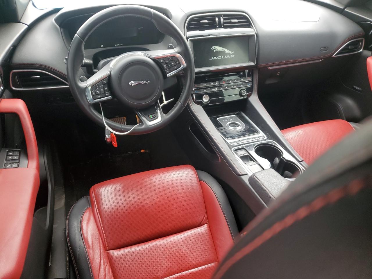 SADCL2BV9HA495883 2017 Jaguar F-Pace R - Sport