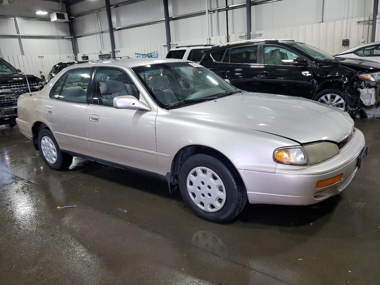 Lot #2943166644 1996 TOYOTA CAMRY DX