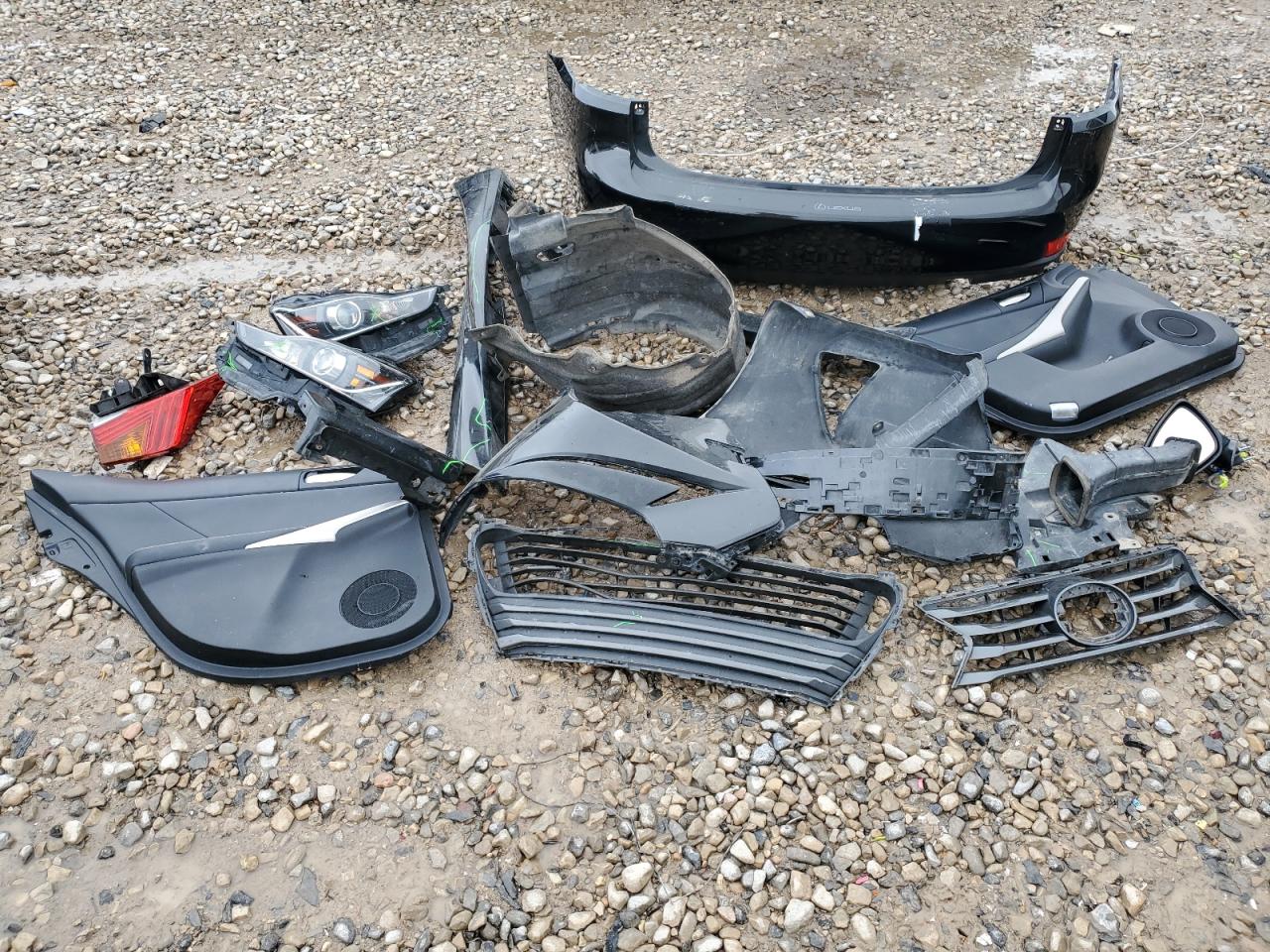 JTHCM1D28H5015670 2017 Lexus Is 300