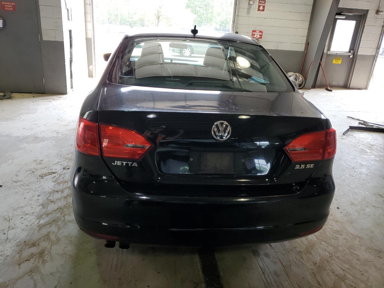 3VWDZ7AJ2BM363789 2011 Volkswagen Jetta Se