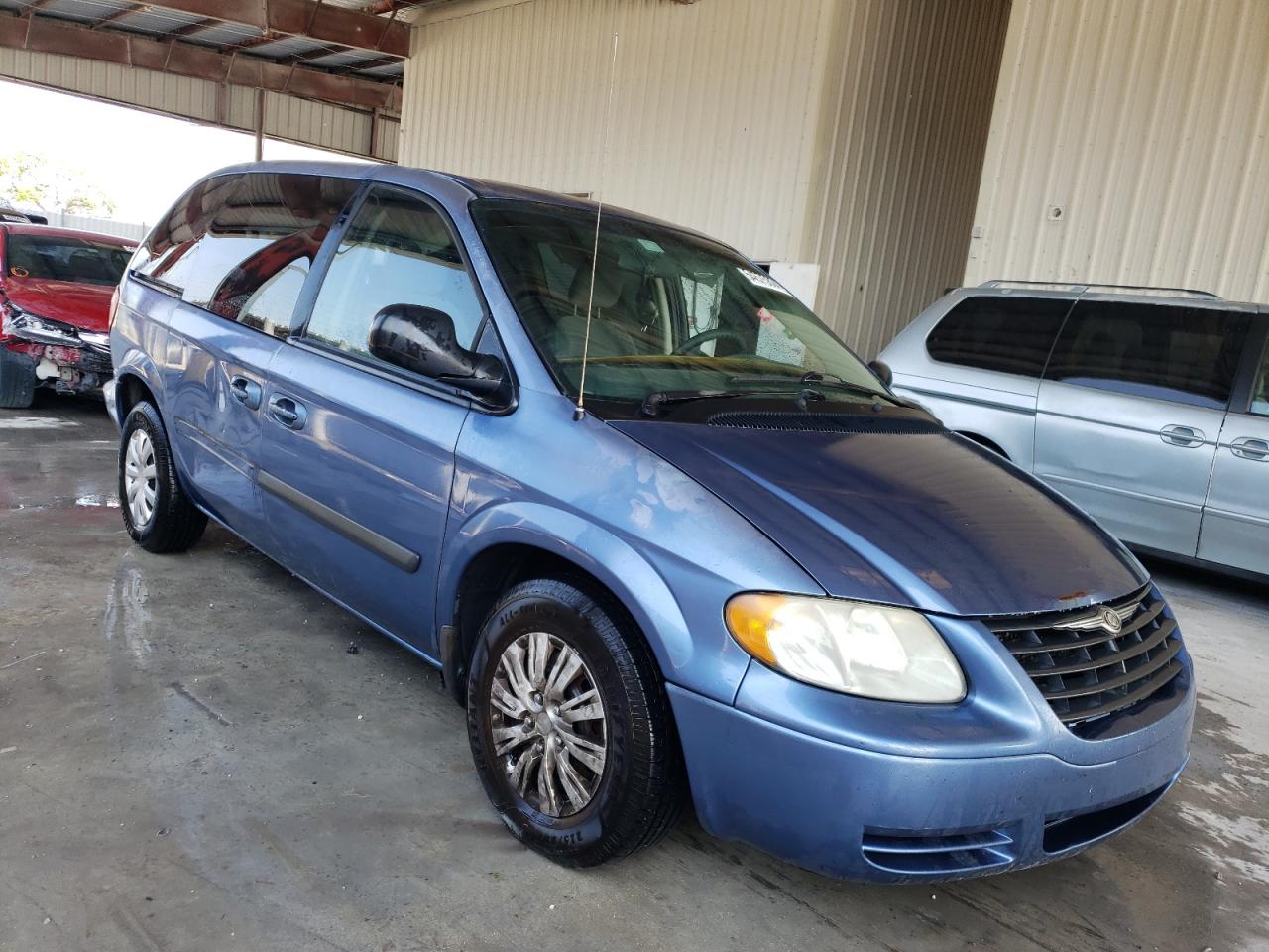 1A4GJ45R67B149872 2007 Chrysler Town & Country Lx