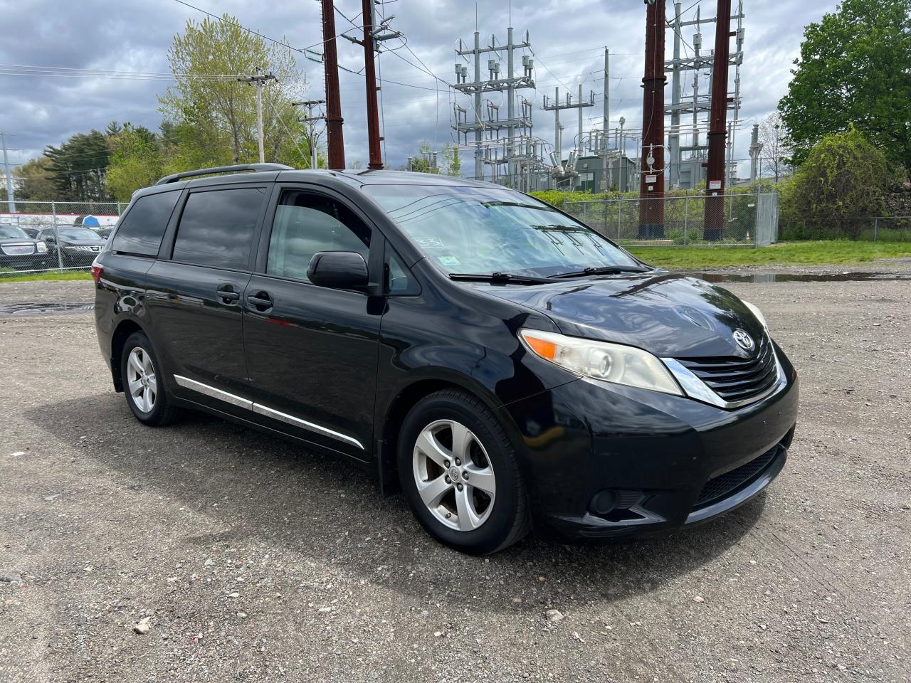 2015 Toyota Sienna Le vin: 5TDKK3DC4FS531748