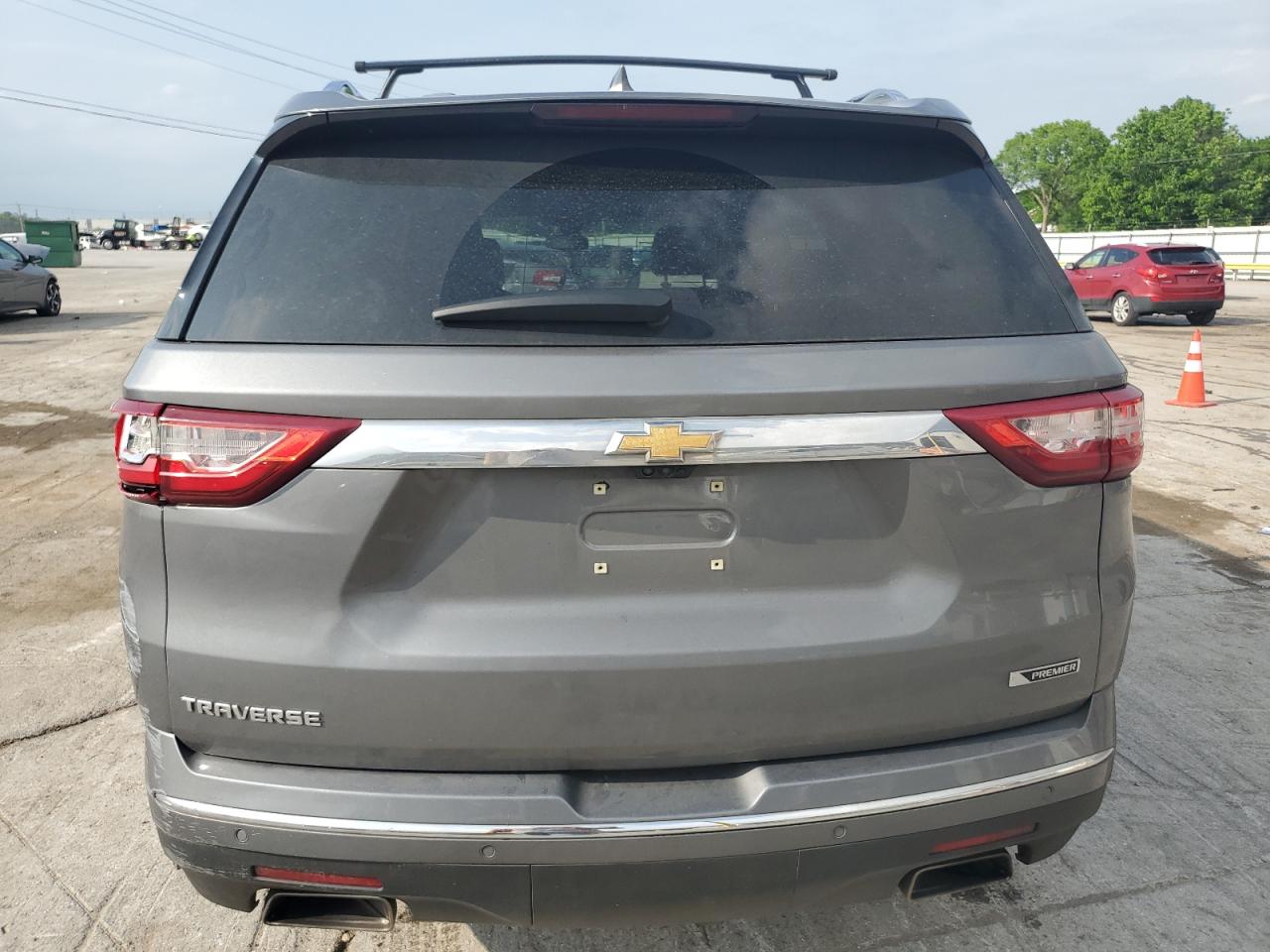 1GNERKKW6JJ130019 2018 Chevrolet Traverse Premier