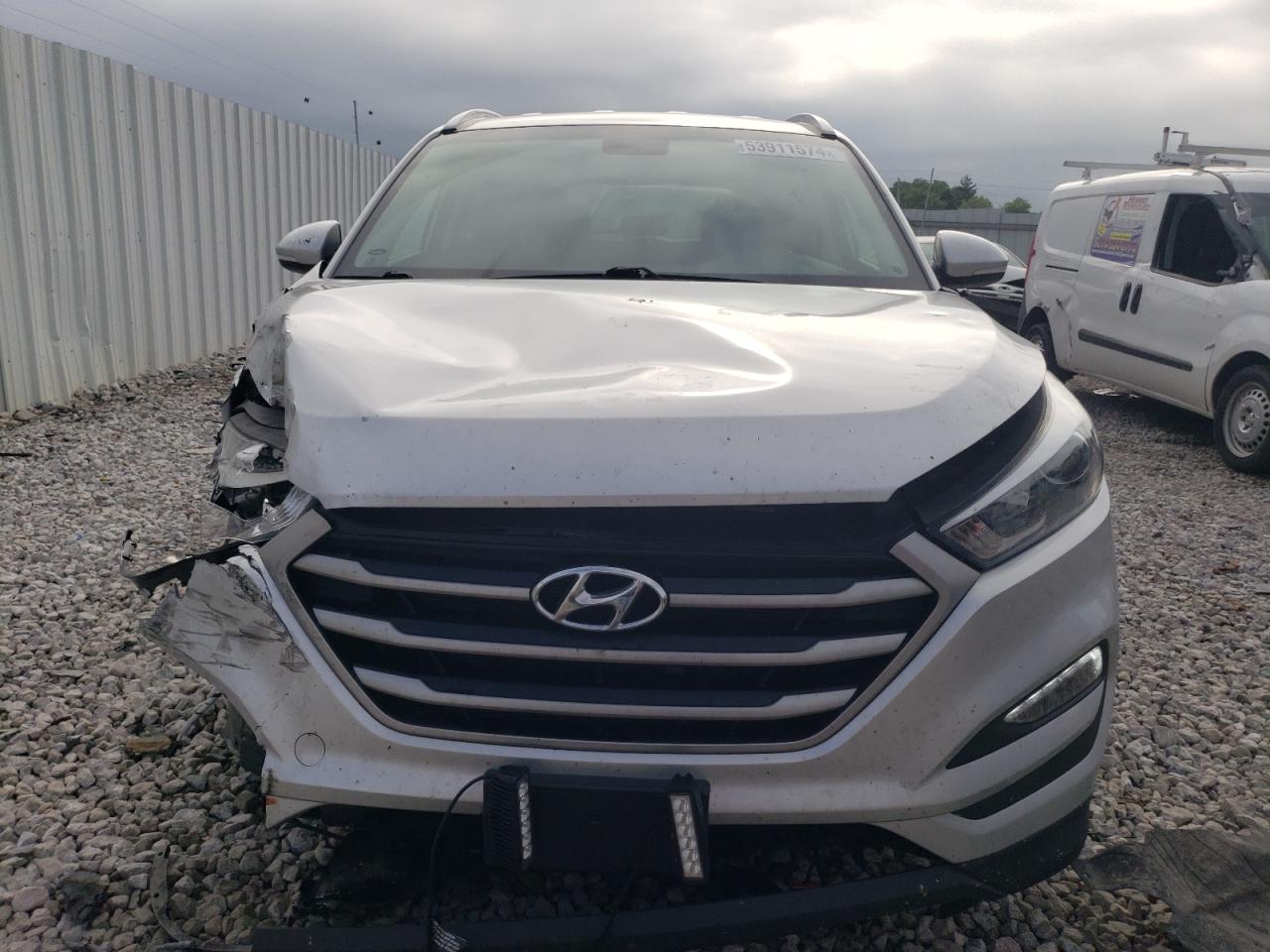 KM8J3CA42JU767885 2018 Hyundai Tucson Sel