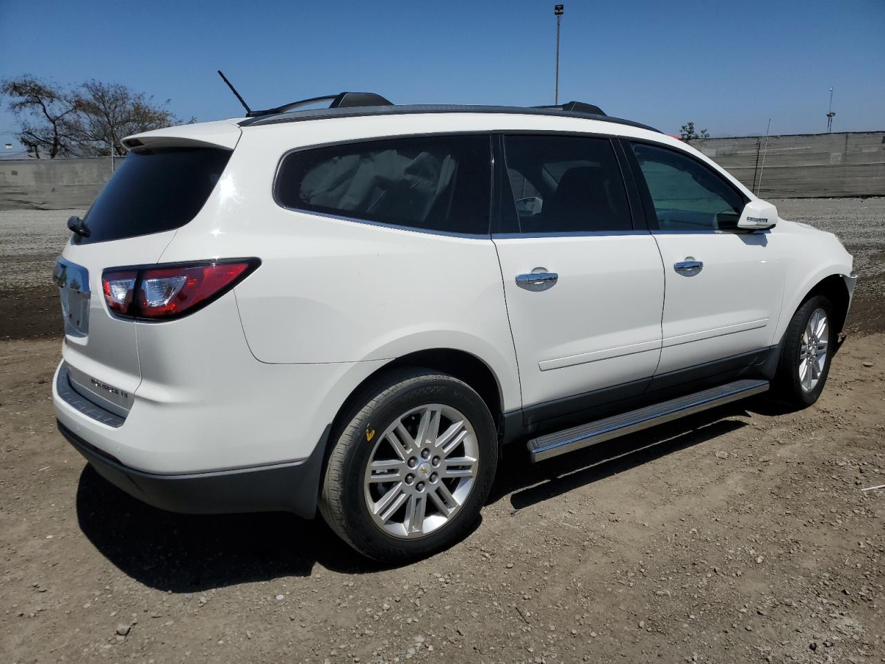 1GNKRGKD9FJ262519 2015 Chevrolet Traverse Lt