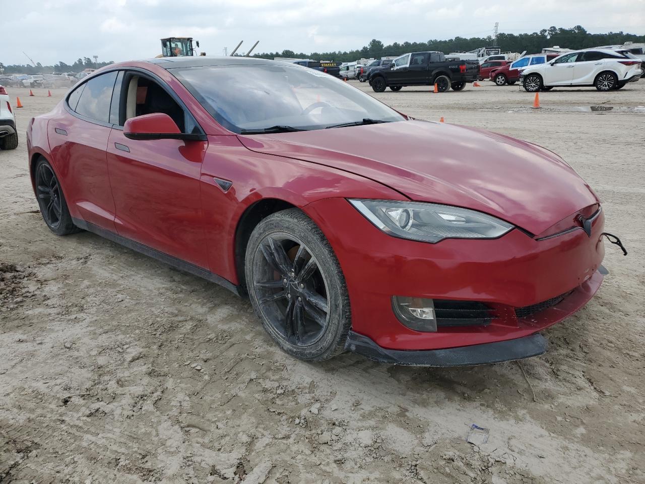 2014 Tesla Model S vin: 5YJSA1H10EFP44229