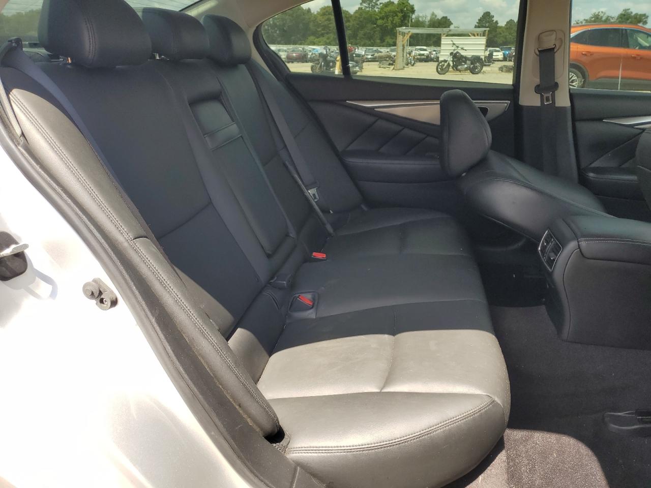 JN1EV7AP6HM743460 2017 Infiniti Q50 Premium