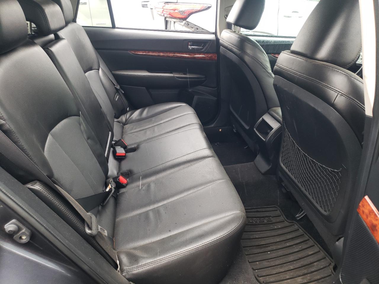 4S4BREKC3B2387987 2011 Subaru Outback 3.6R Limited