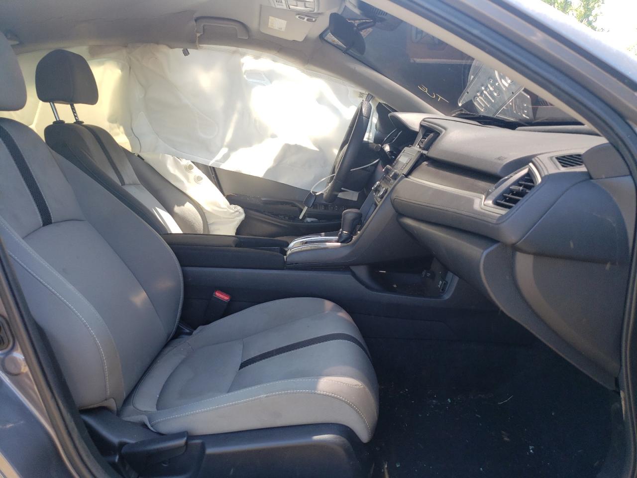 2HGFC2F67KH590223 2019 Honda Civic Lx