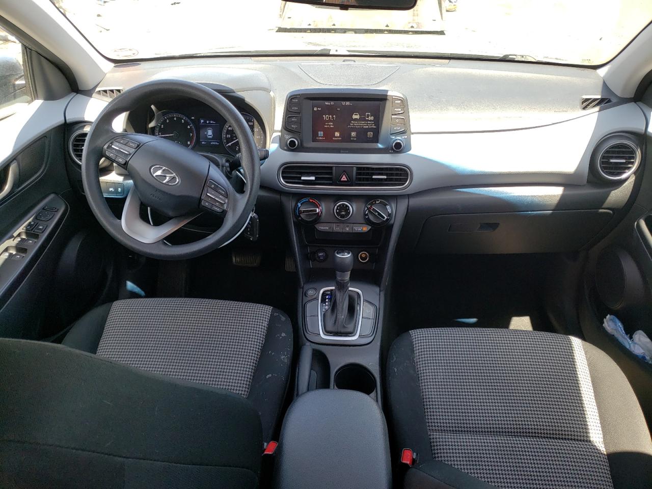 KM8K12AA8MU664033 2021 Hyundai Kona Se