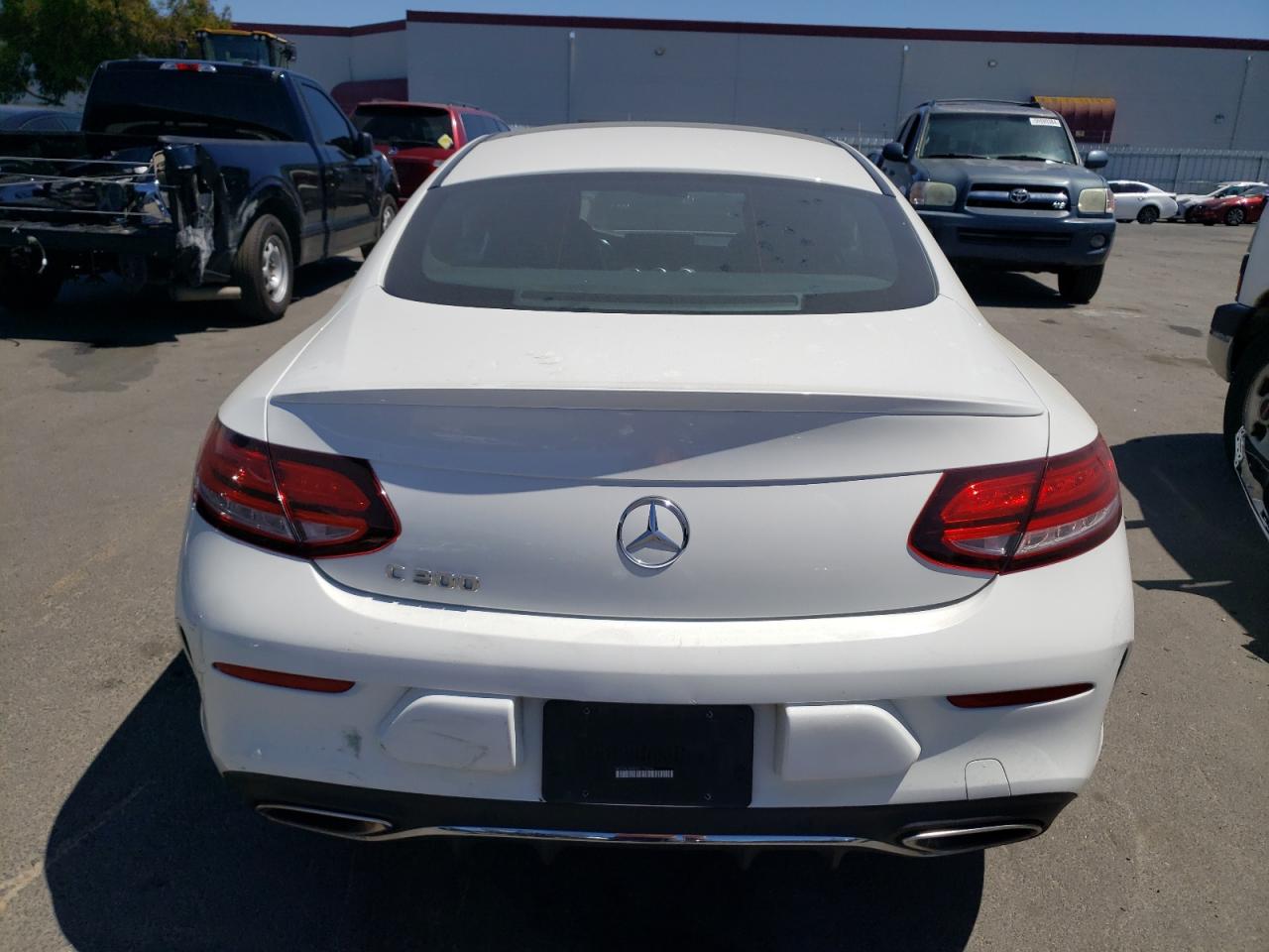 WDDWJ8DB2KF775844 2019 Mercedes-Benz C 300