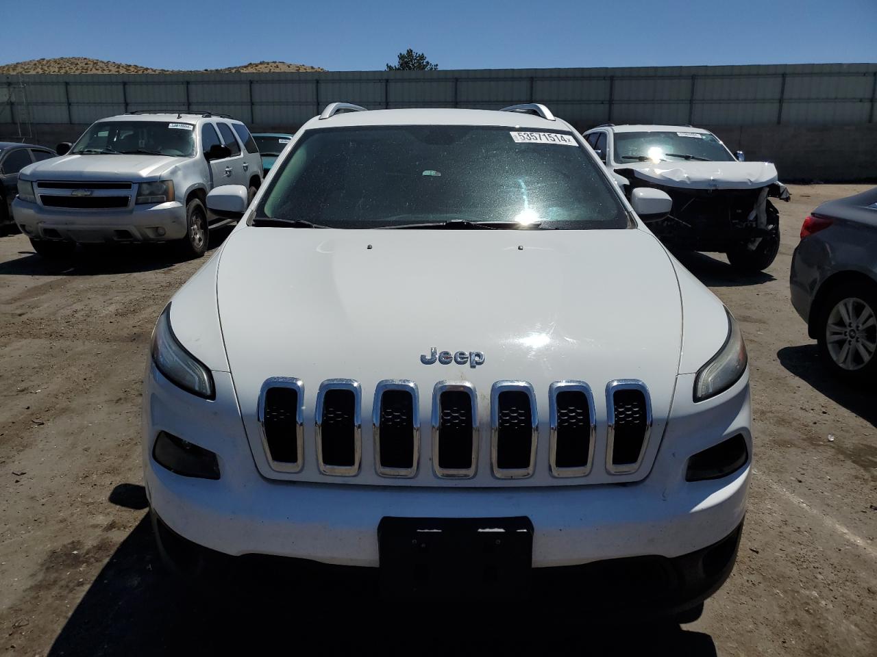 2016 Jeep Cherokee Latitude vin: 1C4PJLCBXGW110510