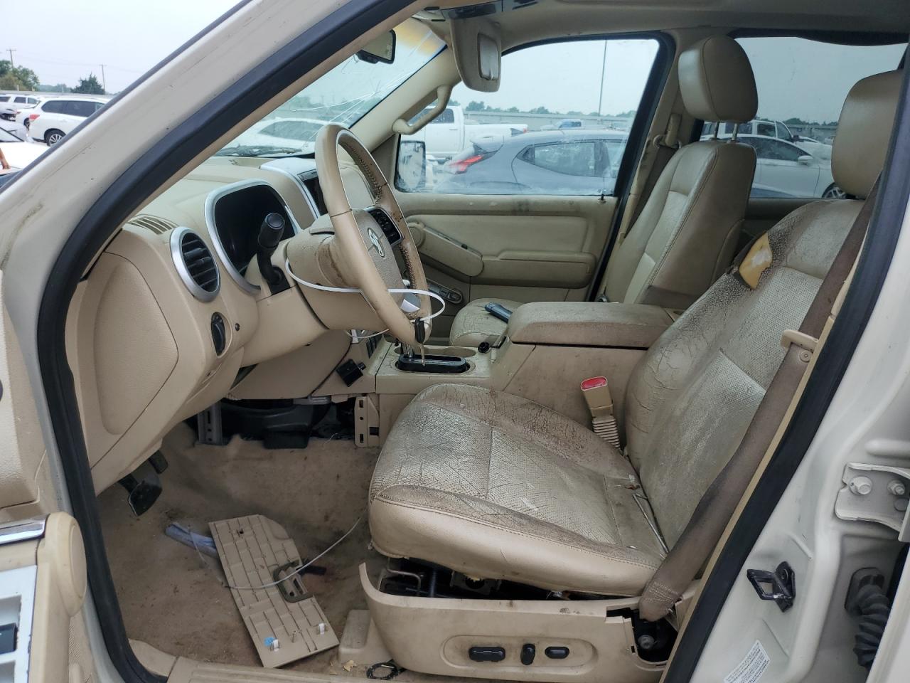 4M2EU37E66UJ24377 2006 Mercury Mountaineer Luxury