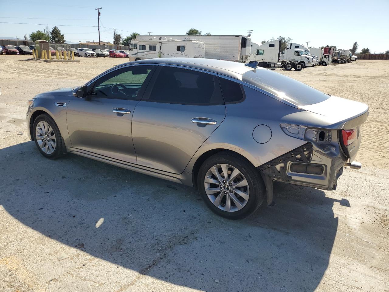 2018 Kia Optima Lx vin: 5XXGT4L32JG273475