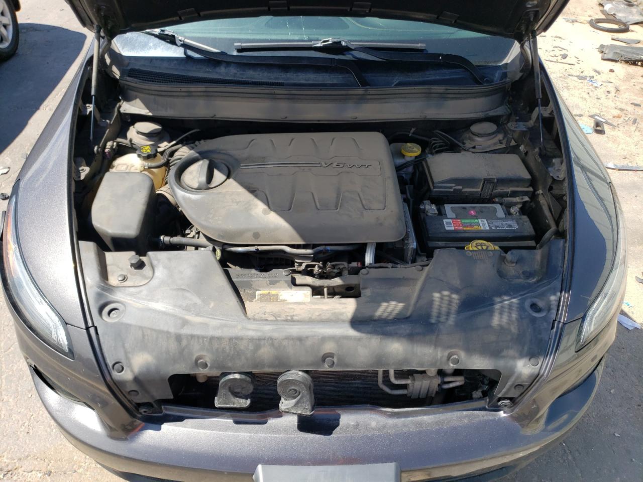 1C4PJMCXXJD549503 2018 Jeep Cherokee Latitude