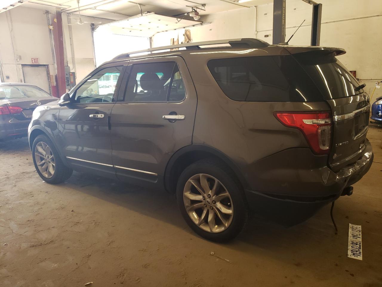 2015 Ford Explorer Limited vin: 1FM5K8F83FGC64384