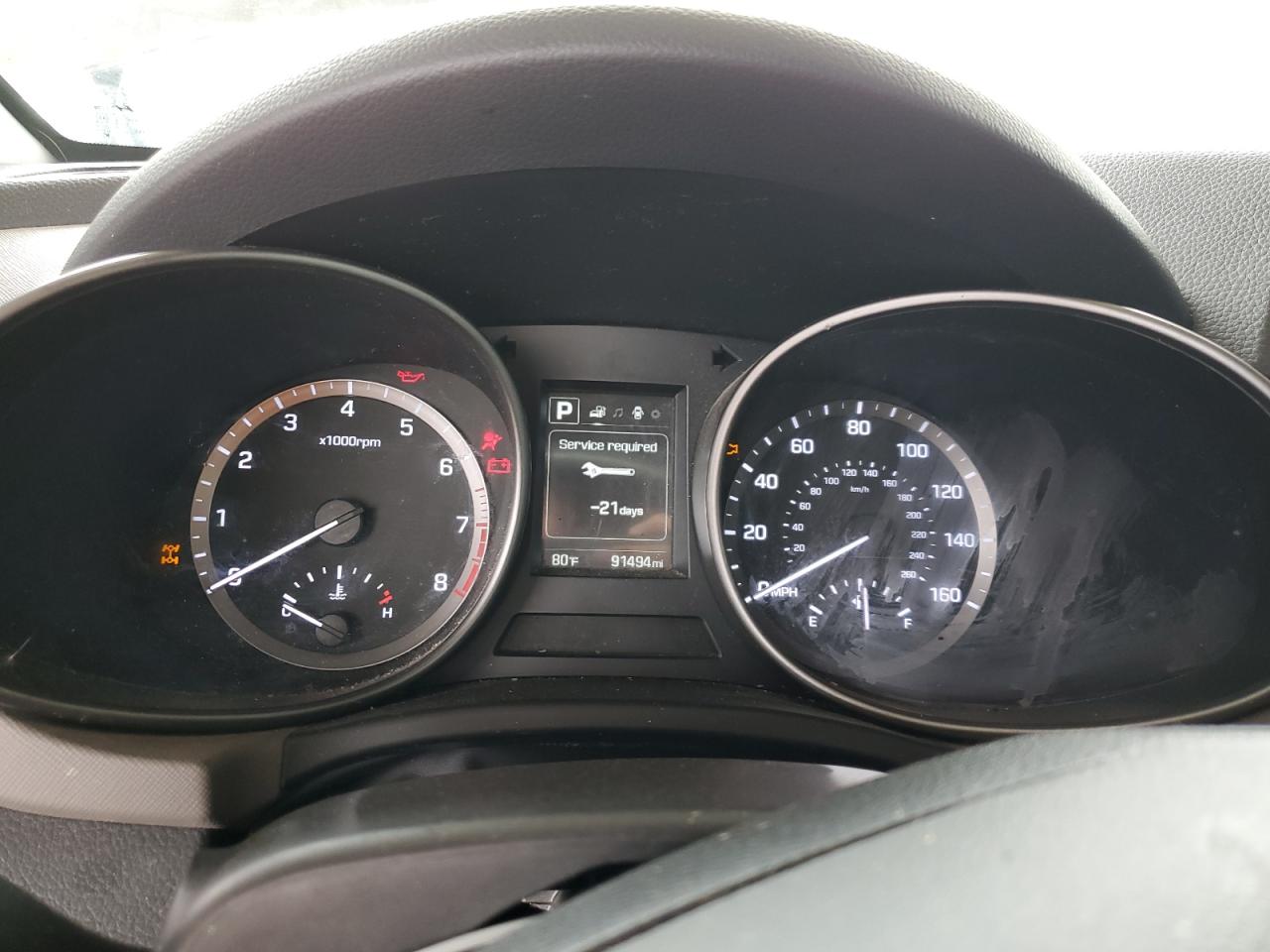 KM8SMDHF2HU180692 2017 Hyundai Santa Fe Se