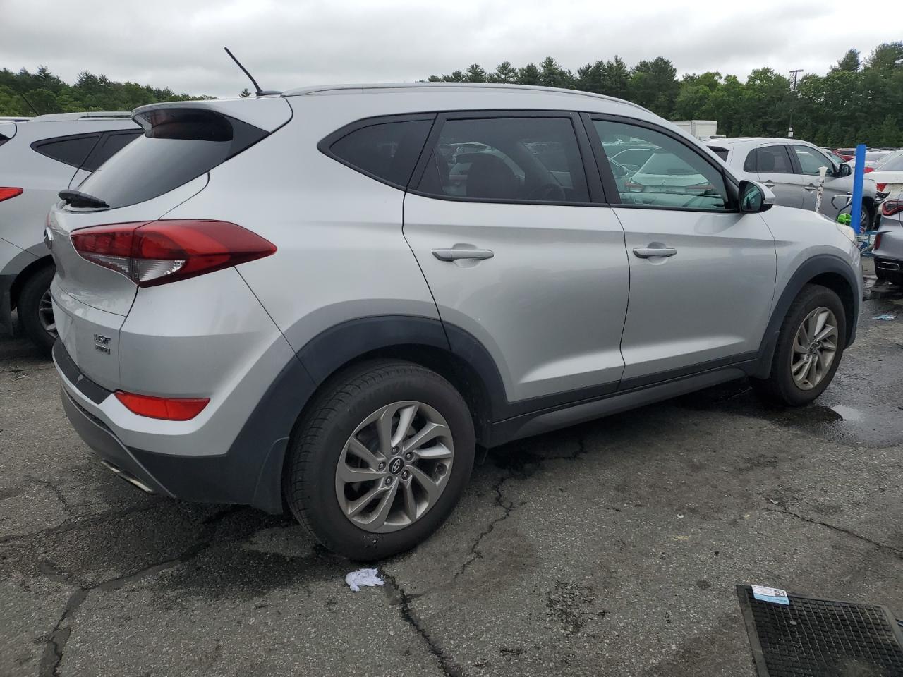 KM8J3CA27GU226967 2016 Hyundai Tucson Limited