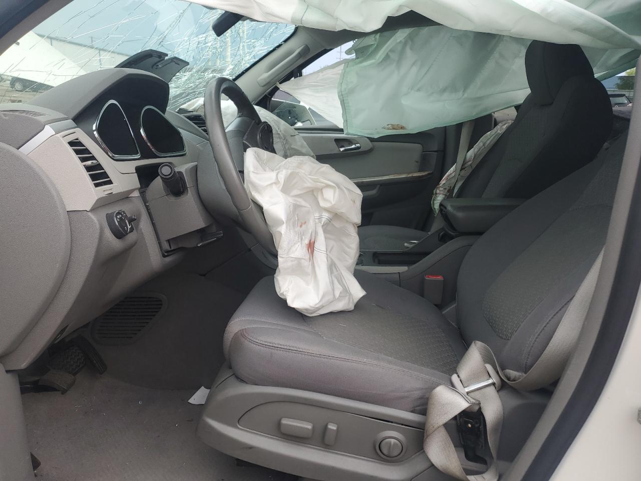 1GNKRGED8CJ363381 2012 Chevrolet Traverse Lt