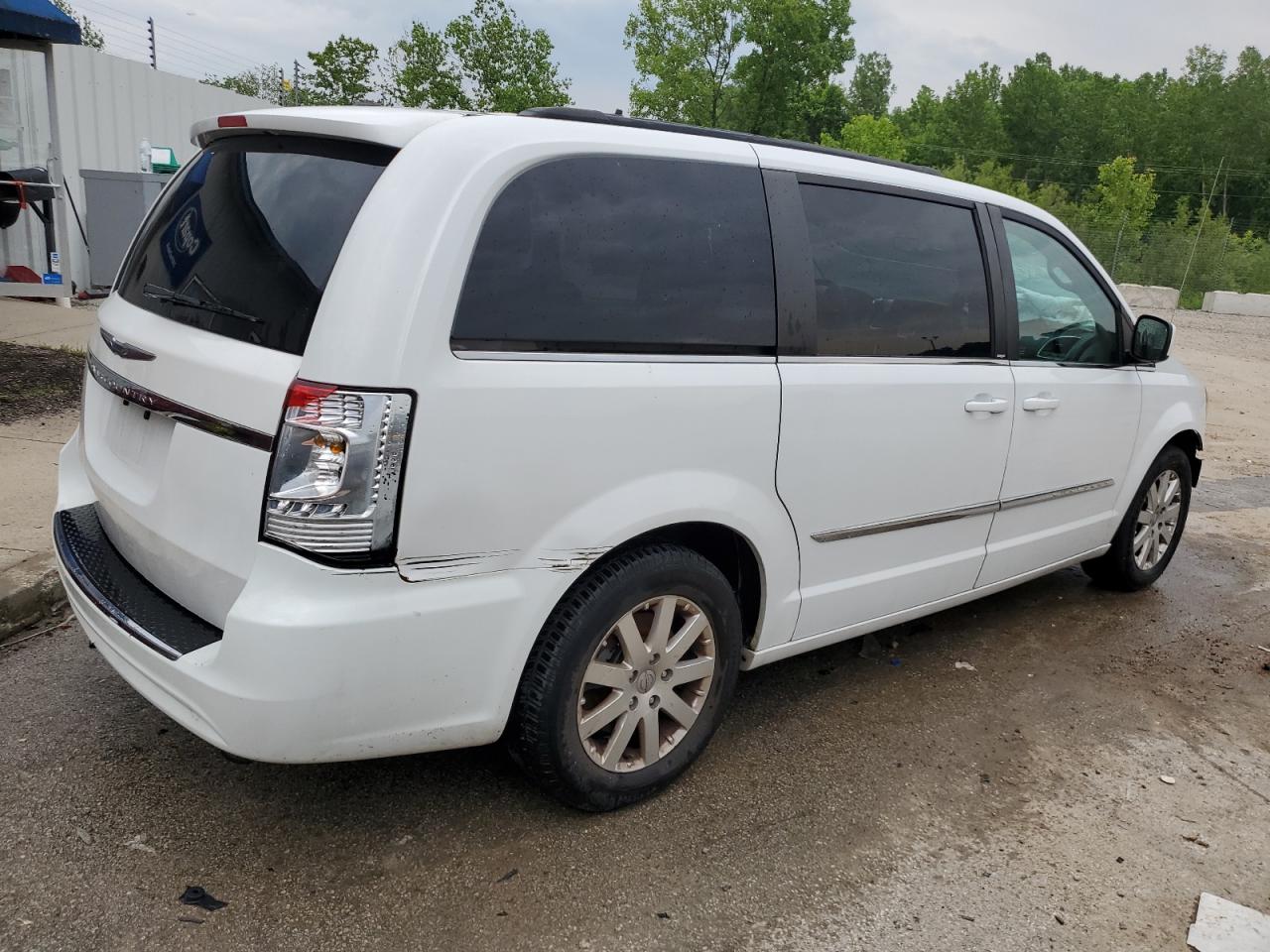 Lot #2857898908 2014 CHRYSLER TOWN & COU