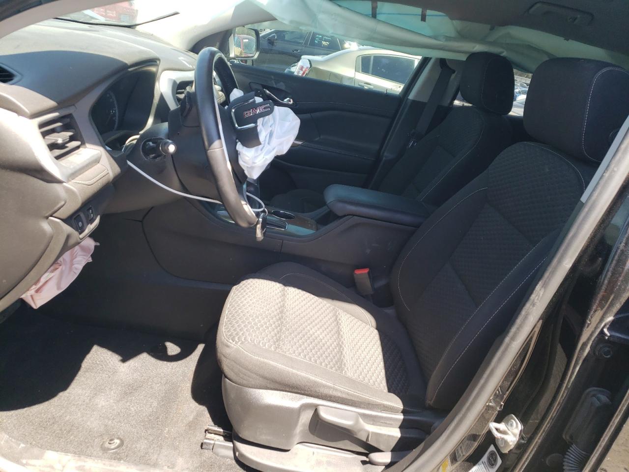 1GKKNKLA7KZ106121 2019 GMC Acadia Sle