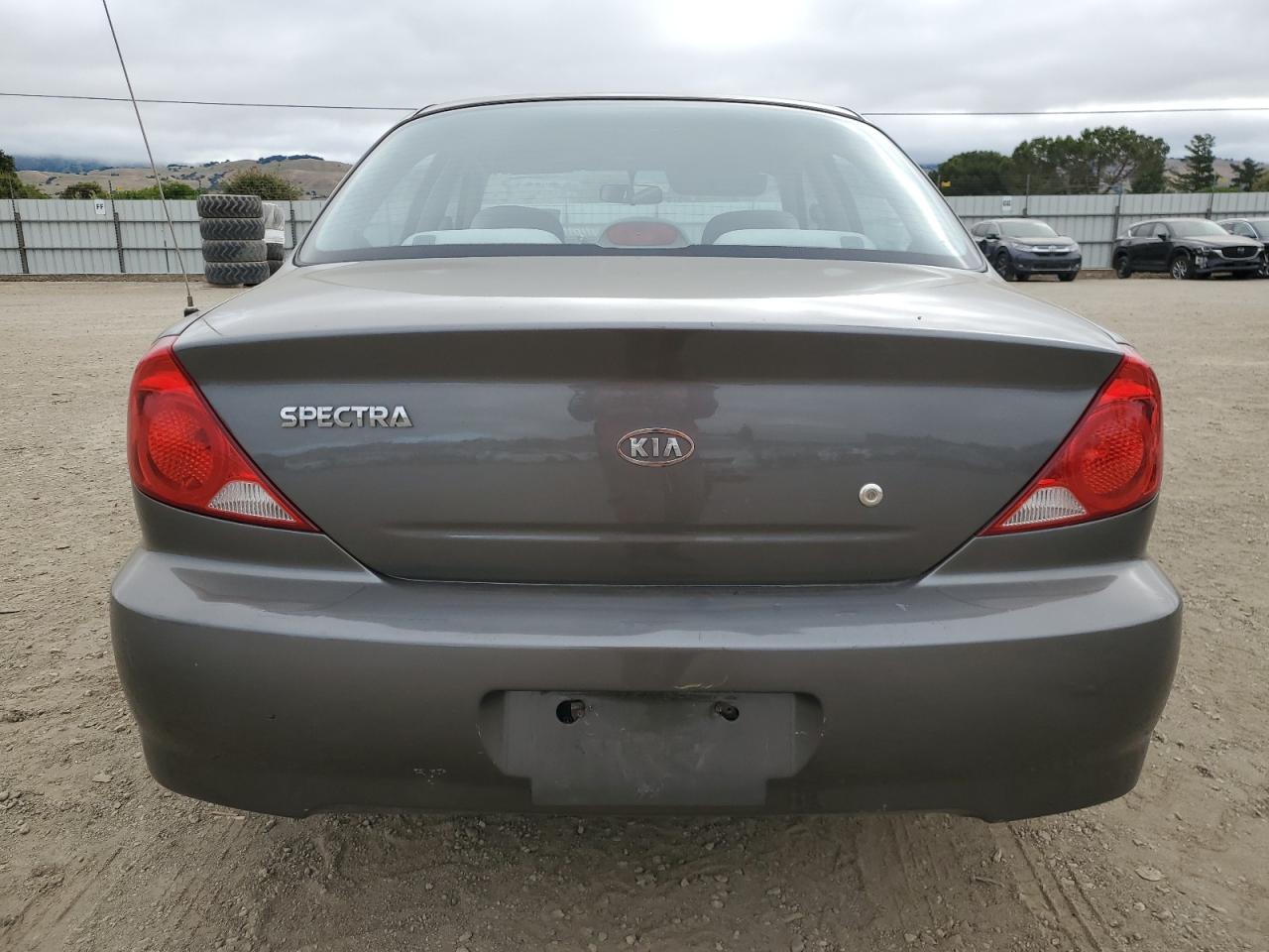 KNAFB121535295830 2003 Kia Spectra Base