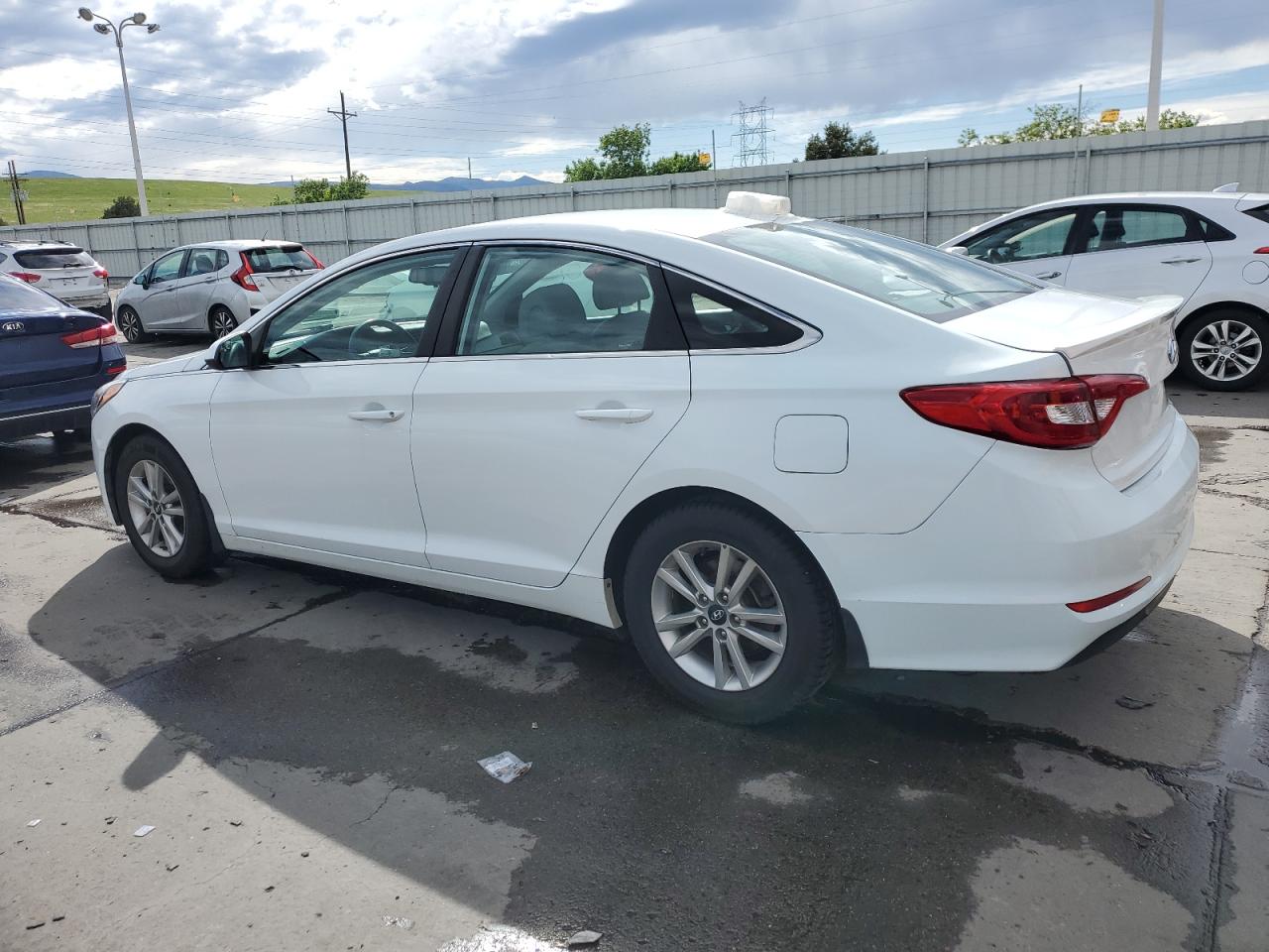 2017 Hyundai Sonata Se vin: 5NPE24AF5HH575686