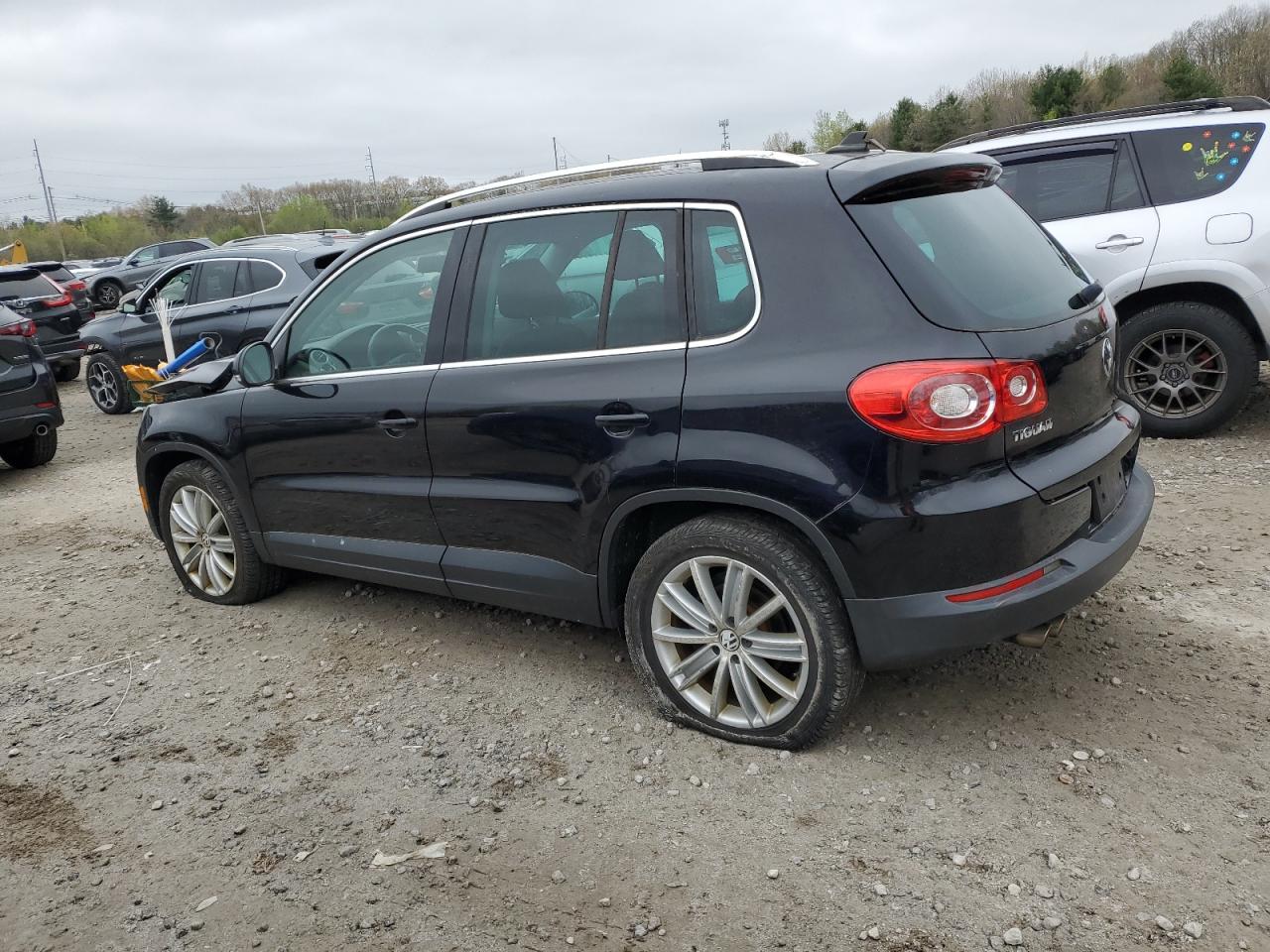 WVGBV7AX9BW505898 2011 Volkswagen Tiguan S