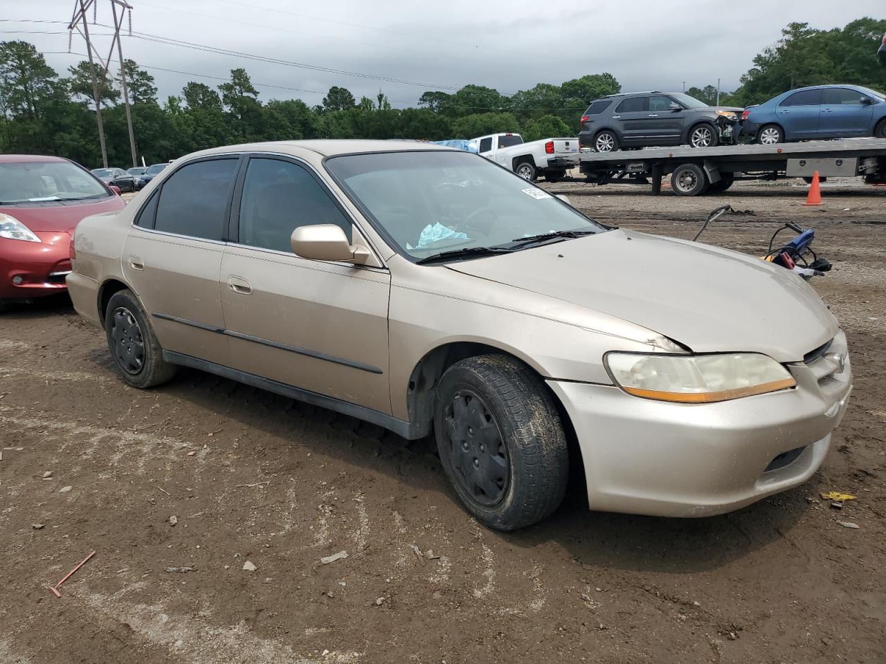 1HGCG5640YA113244 2000 Honda Accord Lx